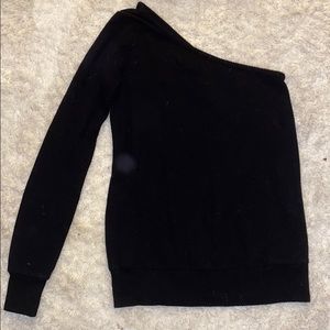 Cute and comfortable one sleeve black sweater